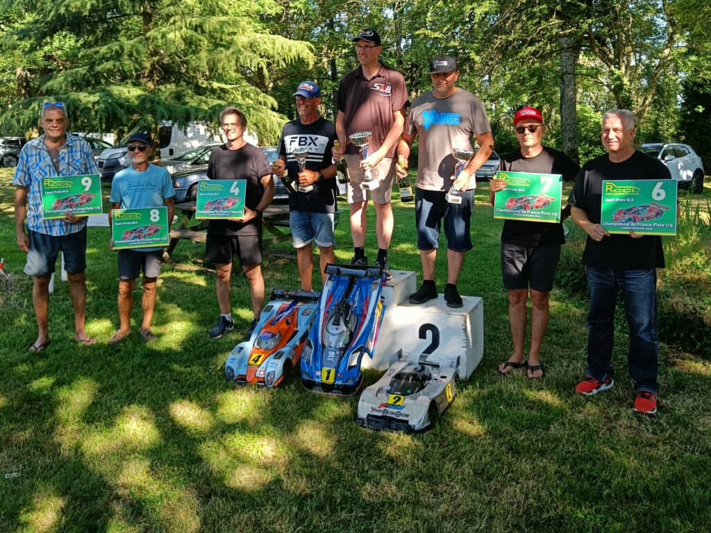 CF 1/5 Sport Proto Electrique Podium